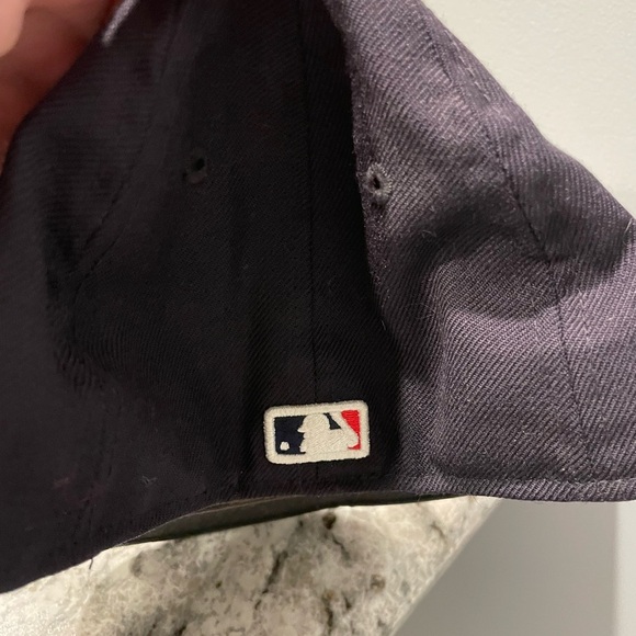 New Era Kids New York Yankees MLB hat size 6 3/8 fitted - Picture 5 of 5